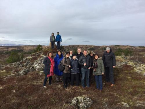 Bahá'íar heimsóttu bahá'í skógræktarsvæði Hafnarfjarðar á fyrsta degi Ridván