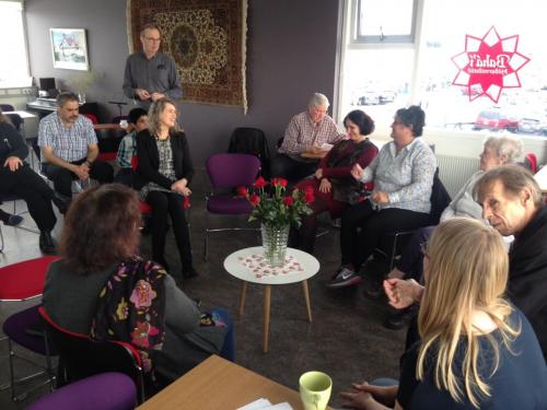 Bahá'íar og vinir þeirra héldu upp á 1. dag ridván hátíðarinnar í þjóðarmiðstöðinni