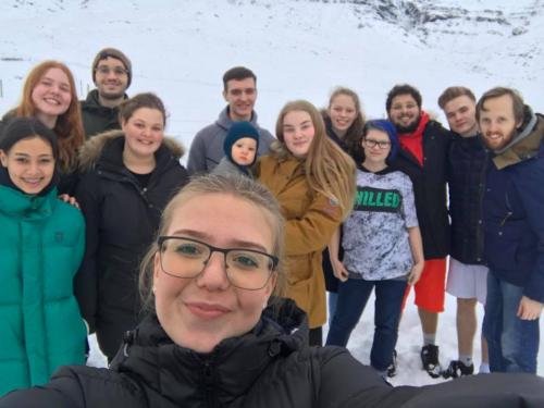 Sandra Júlía og hópurinn sem kom saman að Kistufelli í gær